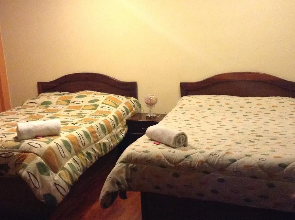 Hostal Flor De Kanela Quito 2*,  Ekvador