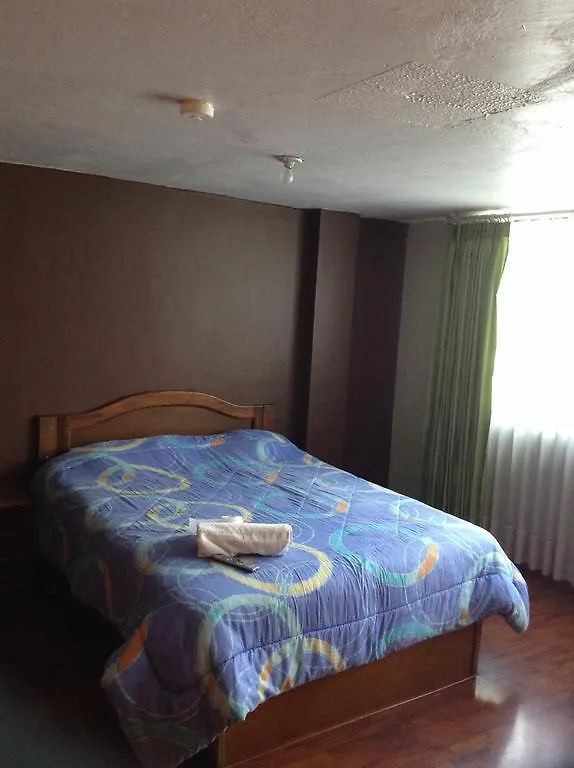 Hostal Flor De Kanela Quito Konukevi